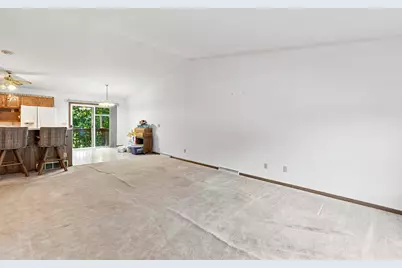 117  Manor Ct, Slinger, WI 53086 - Photo 3