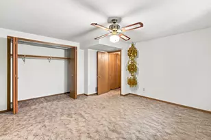 117 Manor Ct, Slinger, WI 53086 - Photo 23
