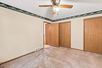 117  Manor Ct, Slinger, WI 53086 - Photo 15