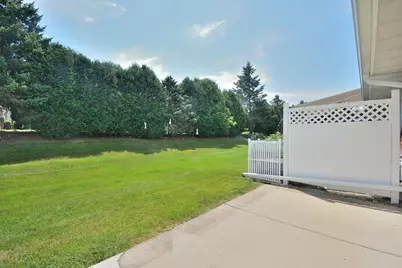 306  Hartford Sq #3, Hartford, WI 53027 - Photo 23