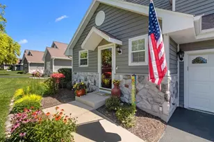 1813 Golfview Dr, Geneva, WI 53147 - Photo 3