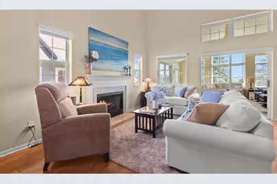 1813  Golfview Dr #35-03, Geneva, WI 53147 - Photo 5