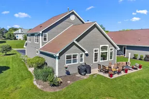 1813 Golfview Dr, Geneva, WI 53147 - Photo 31