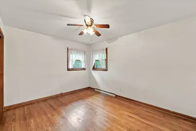 3835 W 5 1/2 Mile Rd, Racine, WI 53108 - Photo 17