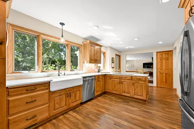 W264S7300  Kings Peak Ct, Vernon, WI 53189 - Photo 11