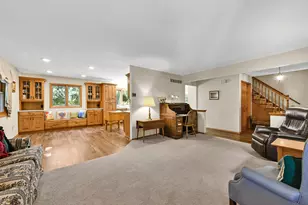 W264S7300 Kings Peak Ct, Vernon, WI 53189 - Photo 7