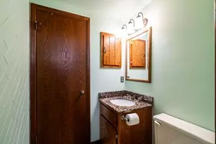 6441 S Crabapple Ct, Oak Creek, WI 53154 - Photo 15