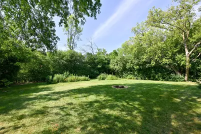 8001 W Cold Spring Rd, Greenfield, WI 53220 - Photo 21