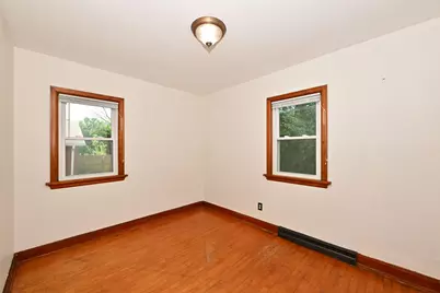 8001 W Cold Spring Rd, Greenfield, WI 53220 - Photo 9