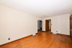 8001 W Cold Spring Rd, Greenfield, WI 53220 - Photo 7