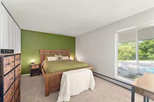 11936 W Mll Rd, Milwaukee, WI 53225 - Photo 11