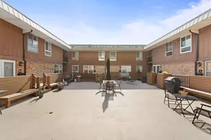 11936 W Mll Rd, Milwaukee, WI 53225 - Photo 13