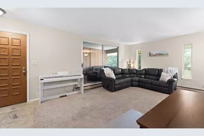 11936 W Mll Rd, Milwaukee, WI 53225 - Photo 3