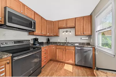 158 N 92nd St, Milwaukee, WI 53226 - Photo 9
