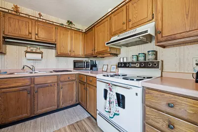 64 W 16th St, Buffalo City, WI 54622 - Photo 7