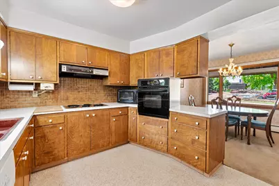 1621 N 29th St, Sheboygan, WI 53081 - Photo 9