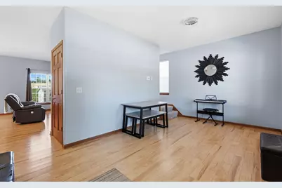 3830  Creekside Dr, Waukesha, WI 53189 - Photo 3