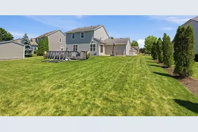 3830  Creekside Dr, Waukesha, WI 53189 - Photo 29