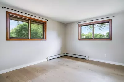 2050  Mt Kisco Dr, Elm Grove, WI 53122 - Photo 21