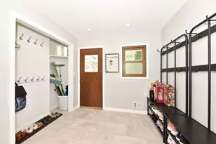 2805 S 83rd St, West Allis, WI 53219 - Photo 37