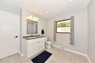 2805 S 83rd St, West Allis, WI 53219 - Photo 25
