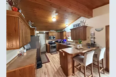 510  Laurel Dr, Francis Creek, WI 54214 - Photo 5