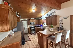 510 Laurel Dr, Francis Creek, WI 54214 - Photo 5