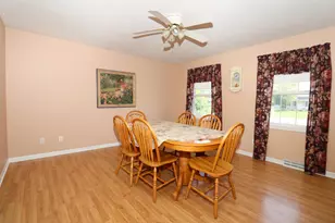3906 Jacob Ct, Racine, WI 53403 - Photo 9