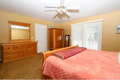 3906  Jacob Ct, Racine, WI 53403 - Photo 11