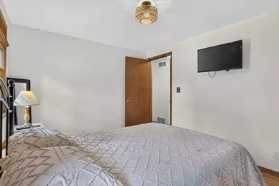2470  Lionel Ct, Brookfield, WI 53045 - Photo 41