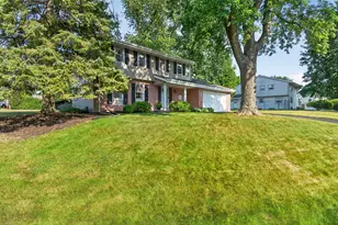 2470 Lionel Ct, Brookfield, WI 53045 - Photo 3