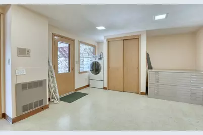 1905  Hillside Dr, Delafield, WI 53018 - Photo 31