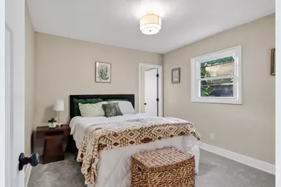 2467 N 57th St, Milwaukee, WI 53210 - Photo 23