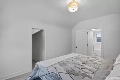 2467 N 57th St, Milwaukee, WI 53210 - Photo 17