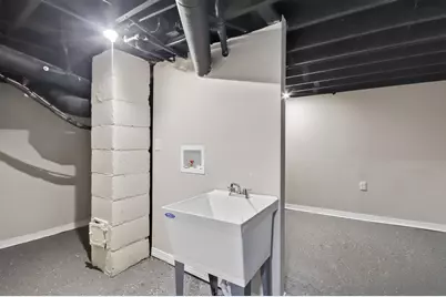 2467 N 57th St, Milwaukee, WI 53210 - Photo 37