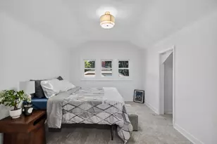 2467 N 57th St, Milwaukee, WI 53210 - Photo 15