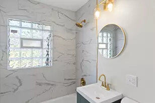 3428 S 3rd St, Milwaukee, WI 53207 - Photo 21
