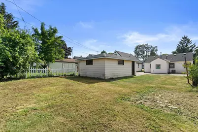 3428 S 3rd St, Milwaukee, WI 53207 - Photo 27