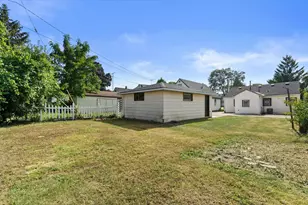 3428 S 3rd St, Milwaukee, WI 53207 - Photo 27