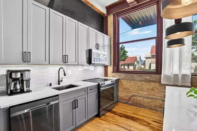 215 W Maple St #110, Milwaukee, WI 53204 - Photo 9