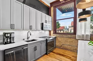 215 W Maple St, Milwaukee, WI 53204 - Photo 9