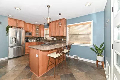 306 N Pinecrest St, Milwaukee, WI 53208 - Photo 13