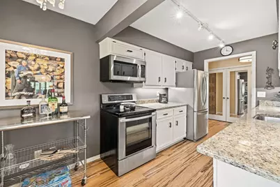 1229 N Jackson St #301, Milwaukee, WI 53202 - Photo 13