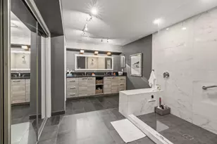 1229 N Jackson St, Milwaukee, WI 53202 - Photo 15