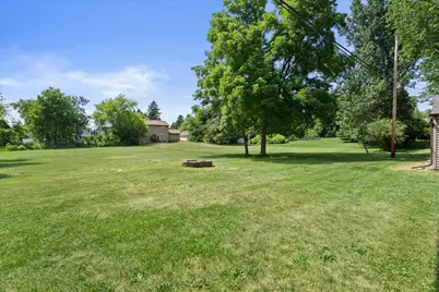10549 S 4th Ave, Oak Creek, WI 53154 - Photo 7