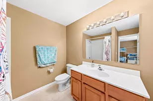 3844 S Lake Dr, Saint Francis, WI 53235 - Photo 25