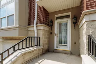 3844 S Lake Dr, Saint Francis, WI 53235 - Photo 3