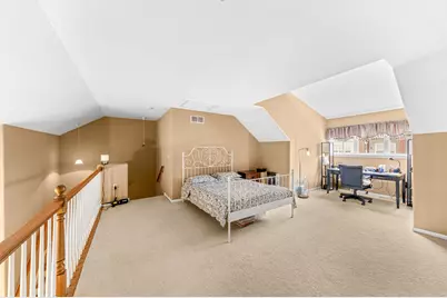 3844 S Lake Dr #15, Saint Francis, WI 53235 - Photo 21