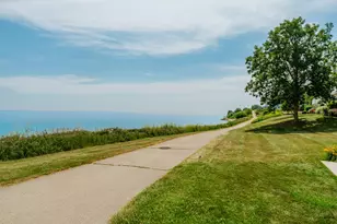 3844 S Lake Dr, Saint Francis, WI 53235 - Photo 39