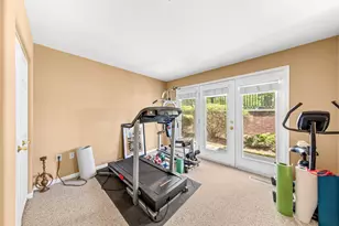 3844 S Lake Dr, Saint Francis, WI 53235 - Photo 27